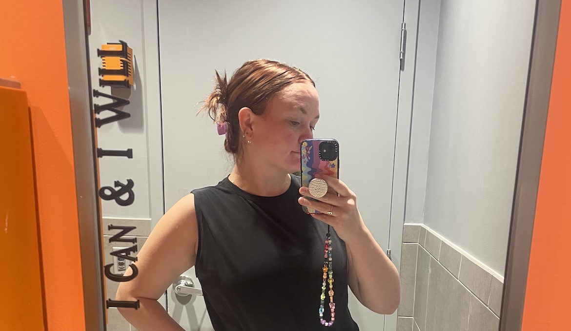 Featured image for If You Have Fine Hair That Always Slips Out of the Bun While Working Out, You Absolutely Need This Hair Clip