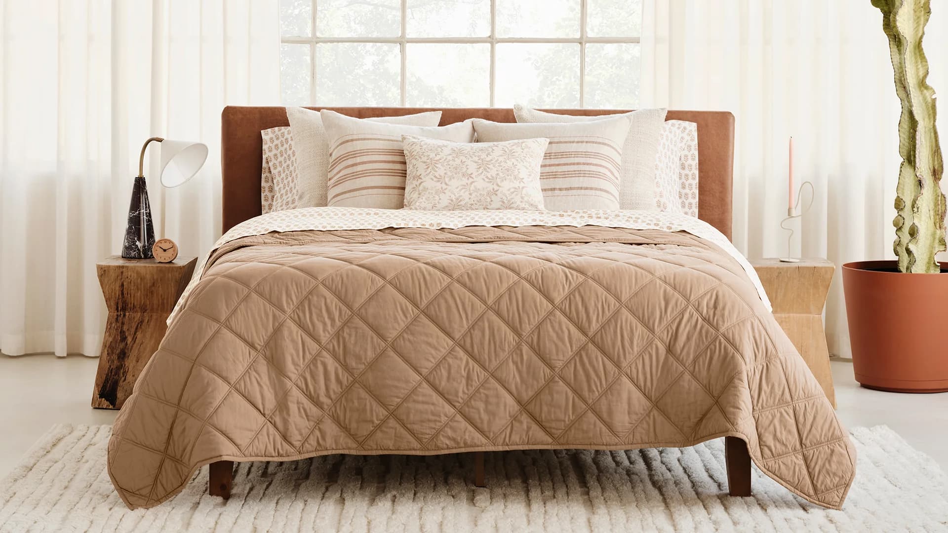 Coyuchi Diamond Stitch Comforter