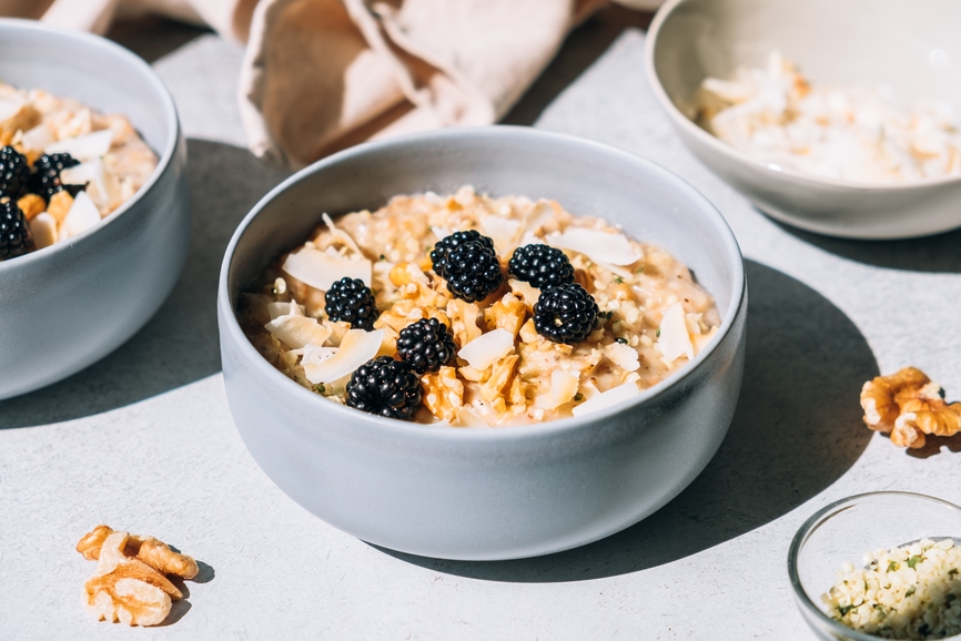 Featured image for Oatmeal Is Rich in Melatonin, Which Is Why It’s the Perfect Before-Bed Snack