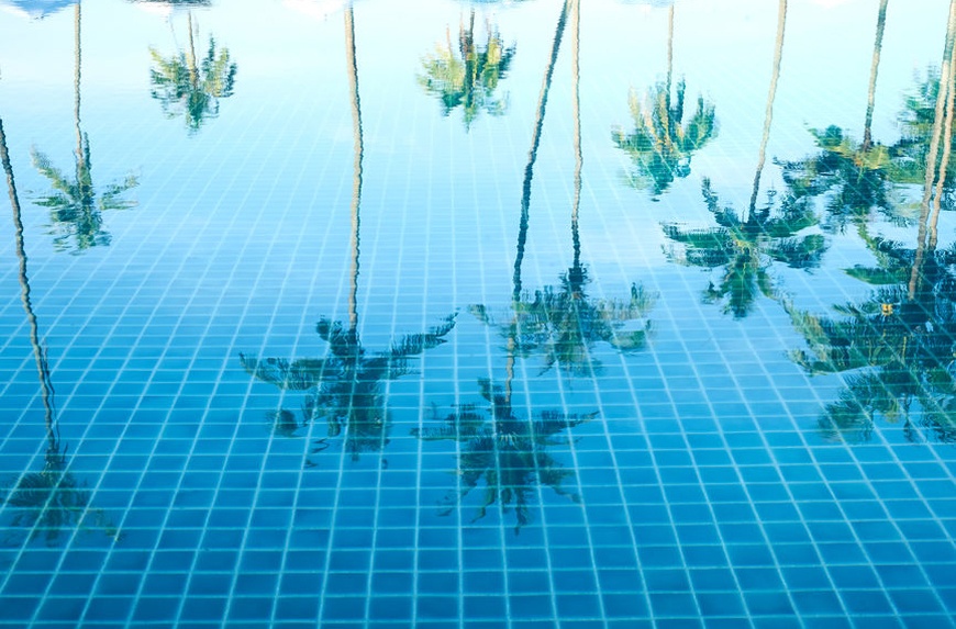 Featured image for 10 saltwater pools in LA that'll give you all the beachy waves with none of the sand