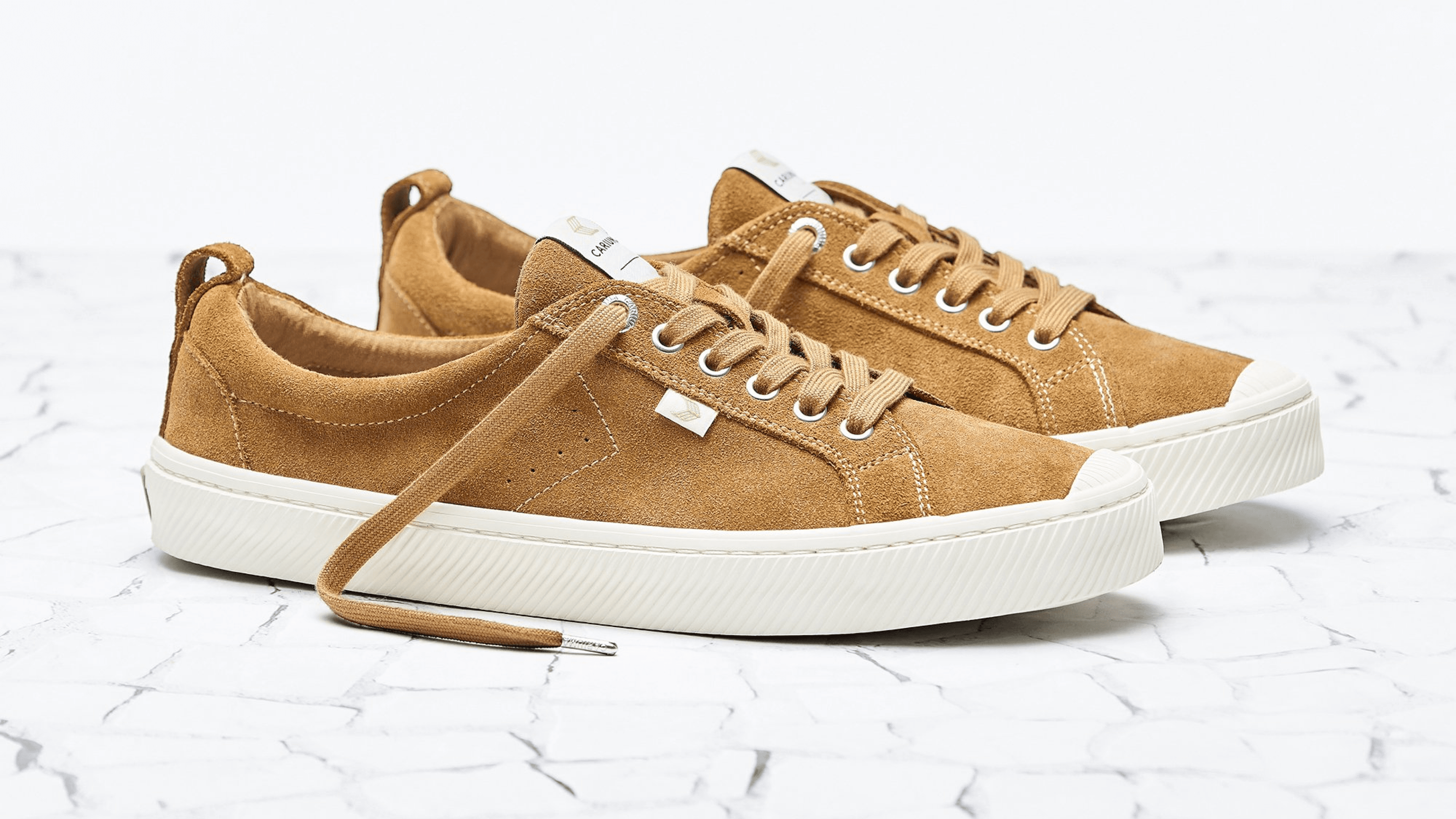 OCA Low Caramel Cariuma