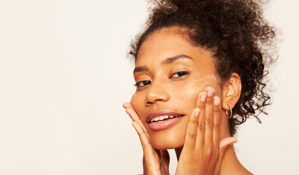 Featured image for Can You Over-Moisturize Your Face? Here's Why Derms Say Yes