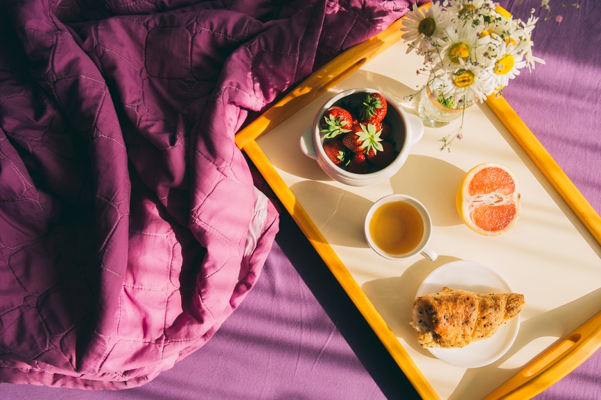 Featured image for I Drank a Can of Recess’ Mood-Boosting, Magnesium-Infused Sparkling Water Nightly for a Month, and I’ve Never Felt More Relaxed at Bedtime