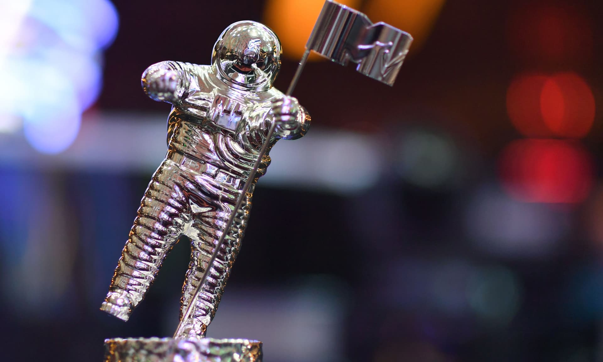 The VMA trophy known as "Moon Person"