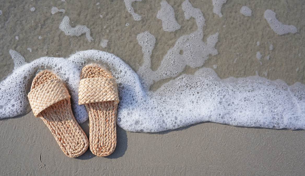 Featured image for The Best Summer Slippers That Give You the Most Support and Comfort—While Keeping Feet Cool
