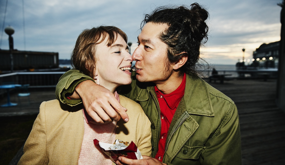 Featured image for 21 Expert-Approved Tips for Dating in Your 30s