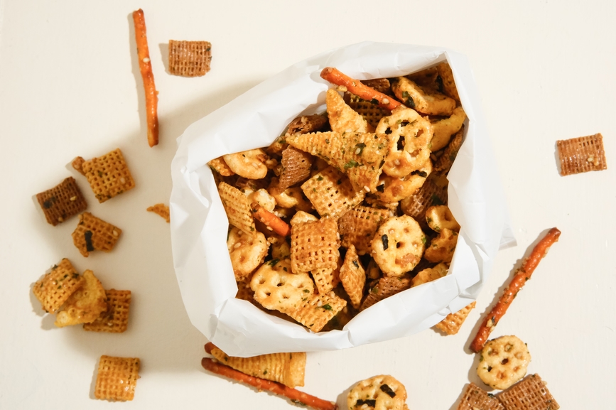 Featured image for ‘I’m a Gastroenterologist, and These Are the Gut-Healthy Snacks I Nosh On for Regularity’